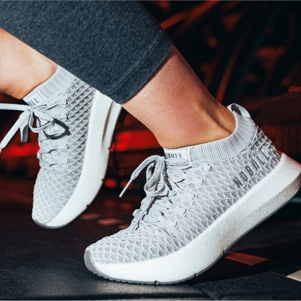 NOBULL Knit SC Runner in Grey W9/M7.5